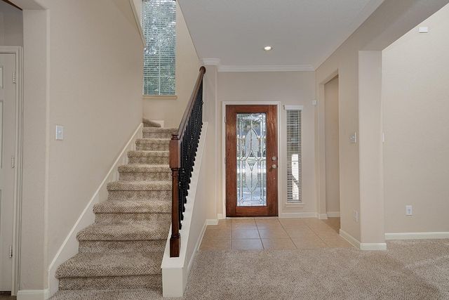 50 E Pipers Green, The Woodlands, TX 77382