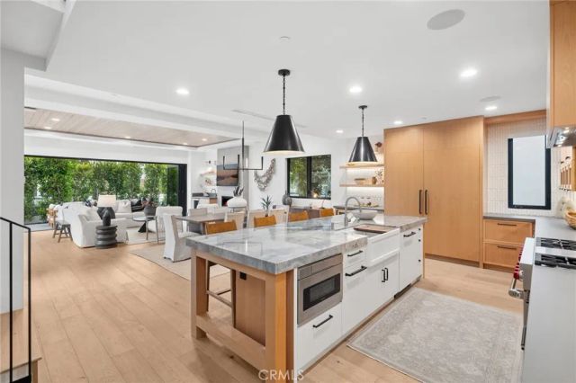 1717 E Ocean Boulevard, Newport Beach, CA 92661