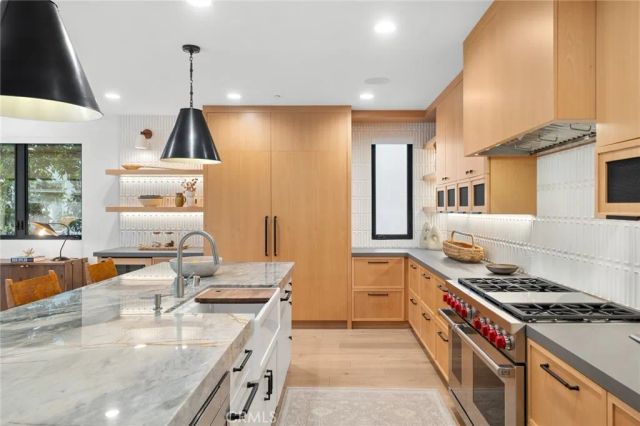 1717 E Ocean Boulevard, Newport Beach, CA 92661