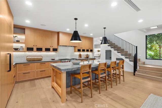 1717 E Ocean Boulevard, Newport Beach, CA 92661