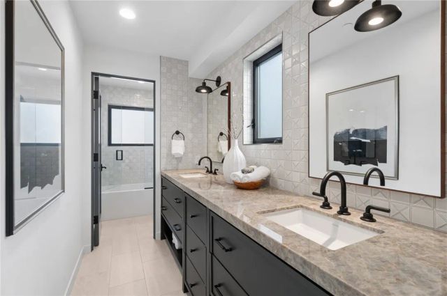 1717 E Ocean Boulevard, Newport Beach, CA 92661