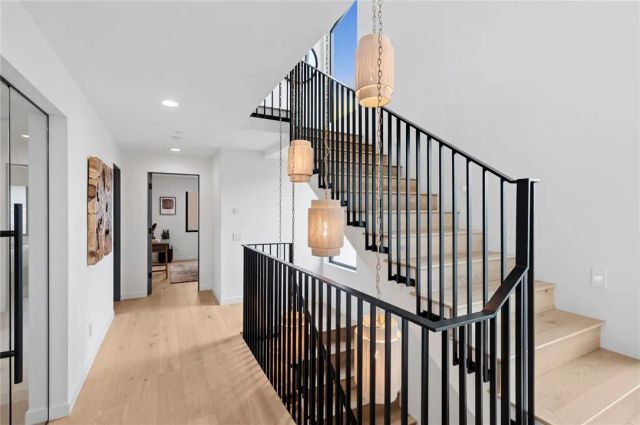 1717 E Ocean Boulevard, Newport Beach, CA 92661