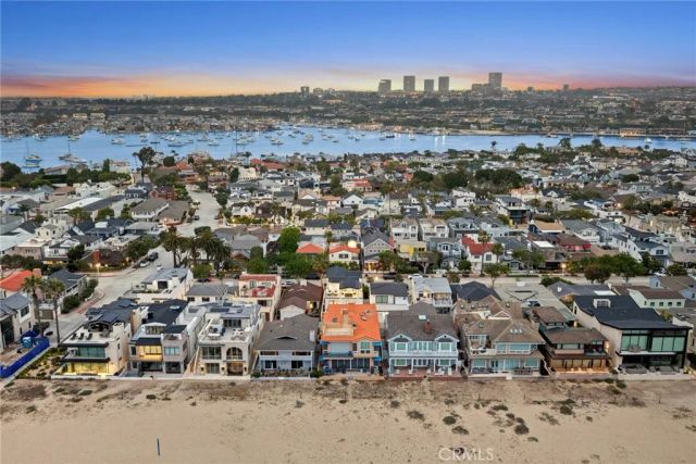 1717 E Ocean Boulevard, Newport Beach, CA 92661