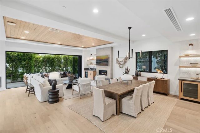 1717 E Ocean Boulevard, Newport Beach, CA 92661