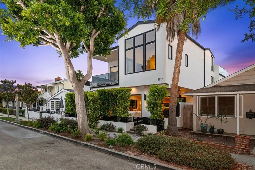 1717 E Ocean Boulevard, Newport Beach, CA 92661