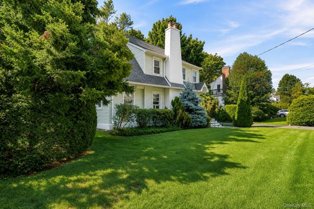 15 Ferncliff Road, Scarsdale, NY 10583