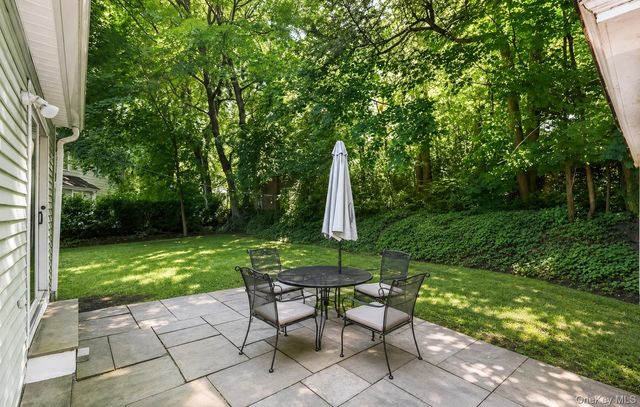15 Ferncliff Road, Scarsdale, NY 10583