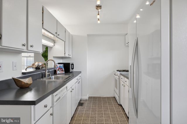 3772 KELLER AVE, Alexandria, VA 22302