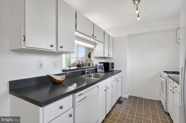 3772 KELLER AVE, Alexandria, VA 22302