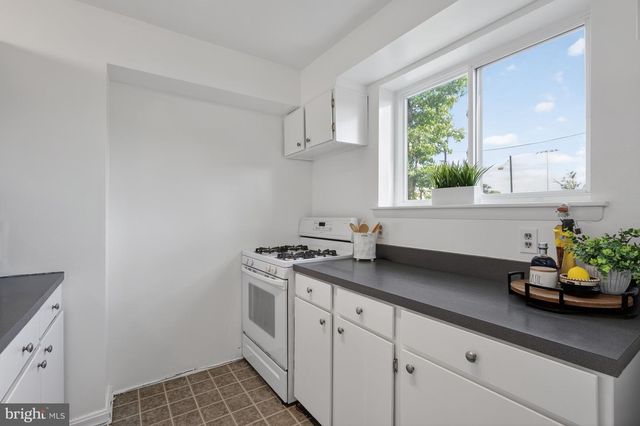 3772 KELLER AVE, Alexandria, VA 22302