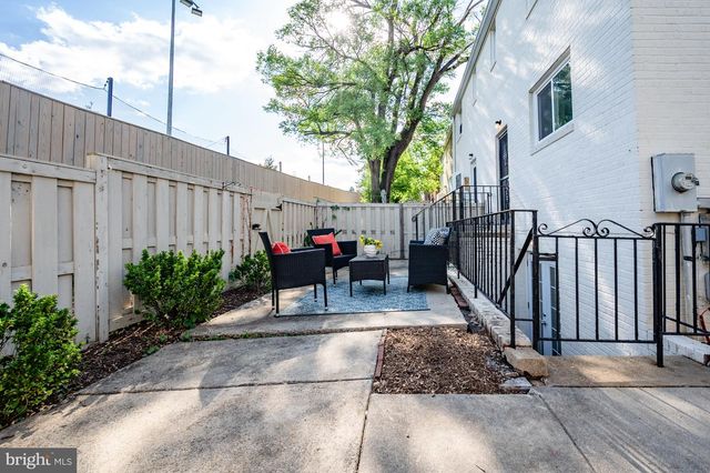 3772 KELLER AVE, Alexandria, VA 22302