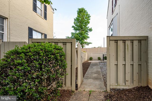 3772 KELLER AVE, Alexandria, VA 22302