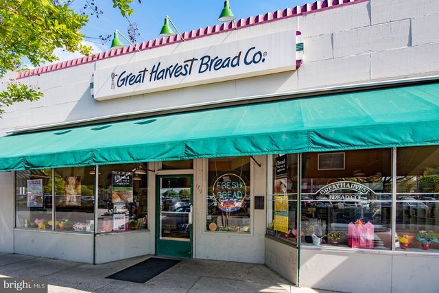 3772 KELLER AVE, Alexandria, VA 22302