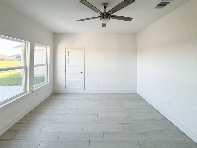 3837 Morteza Dr, Corpus Christi, TX 78414