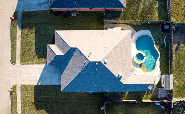 2805 Whetstone Drive, Corinth, TX 76210