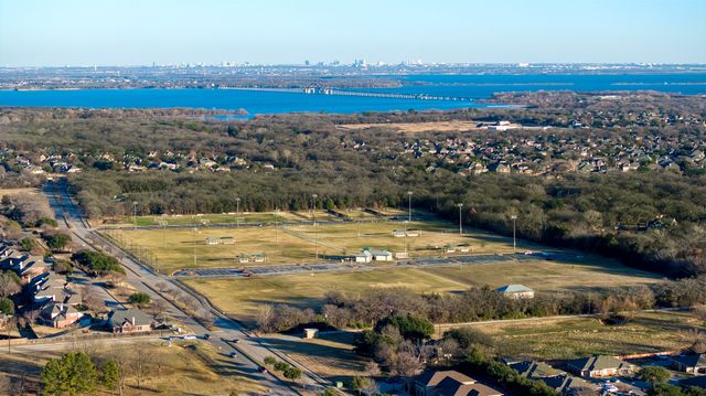 2805 Whetstone Drive, Corinth, TX 76210