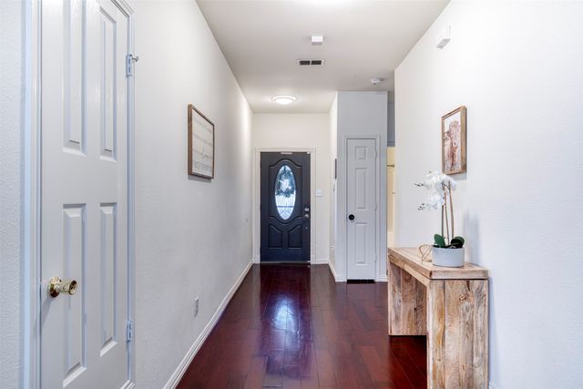 2805 Whetstone Drive, Corinth, TX 76210