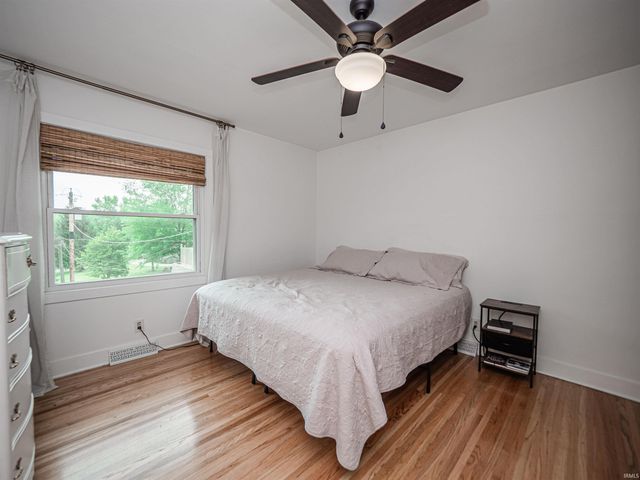 5206 Bridgeview Drive, Evansville, IN 47712