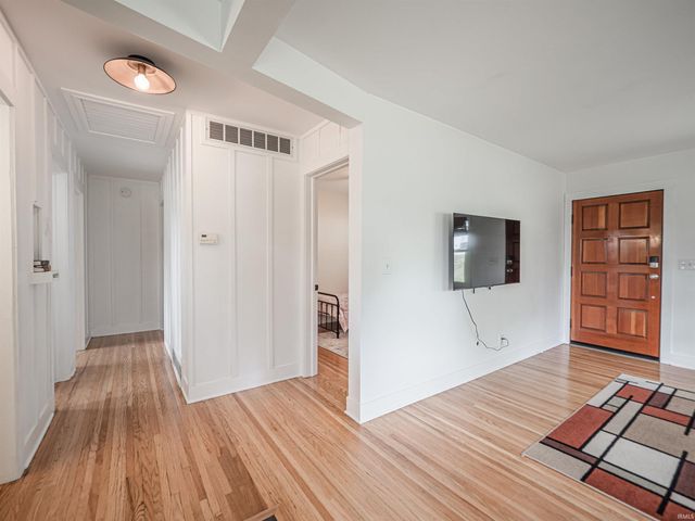 5206 Bridgeview Drive, Evansville, IN 47712