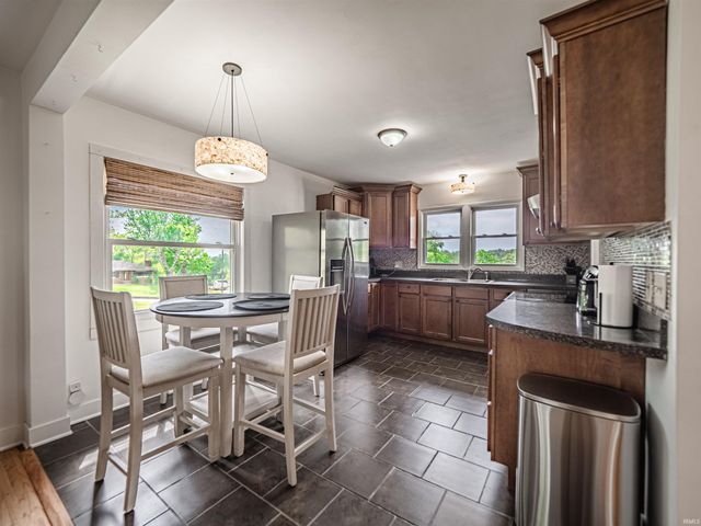 5206 Bridgeview Drive, Evansville, IN 47712