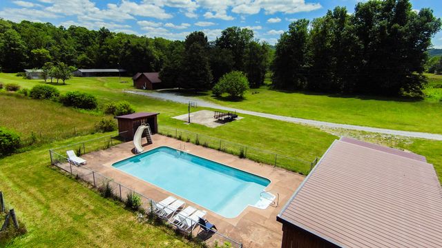4153 Copper Creek Road, Berea, KY 40403