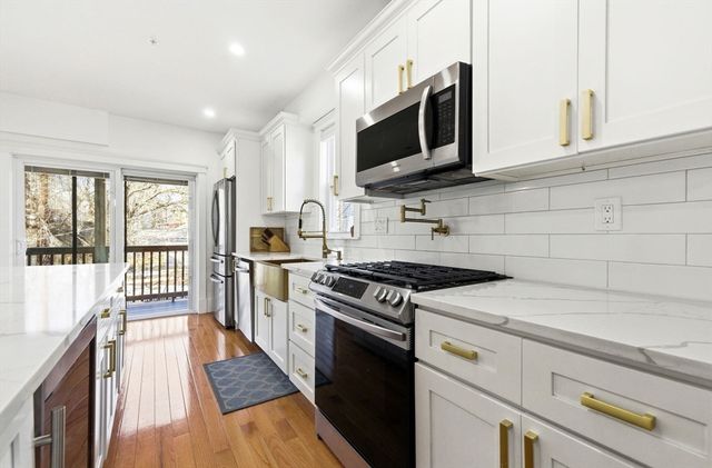 567 Park Street 2, Boston, MA 02124