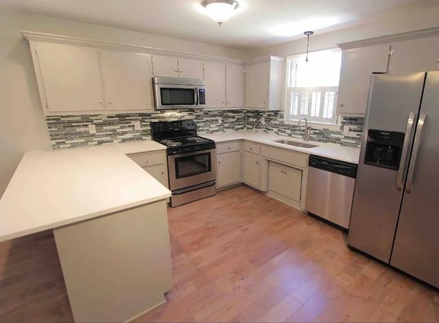 5005 Suter Dr, Nashville, TN 37211