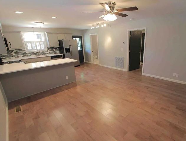 5005 Suter Dr, Nashville, TN 37211