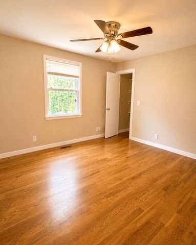 5005 Suter Dr, Nashville, TN 37211