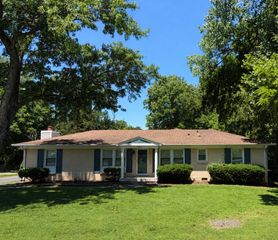 5005 Suter Dr, Nashville, TN 37211