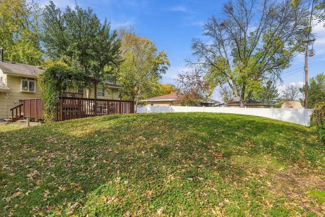 16641 Whitewood Avenue, Prior Lake, MN 55372