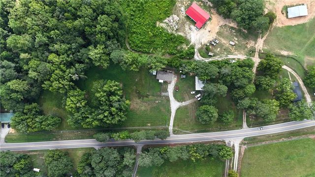 1402 Highway 101 S, Temple, GA 30179