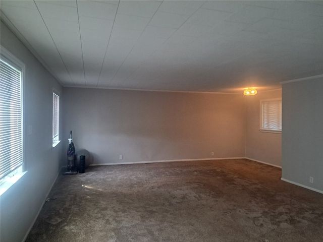 147 Taylor Run Rd, Carroll Twp, PA 15063