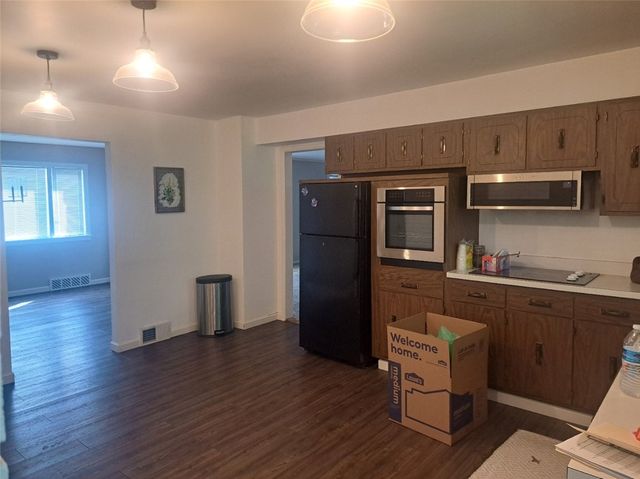 147 Taylor Run Rd, Carroll Twp, PA 15063