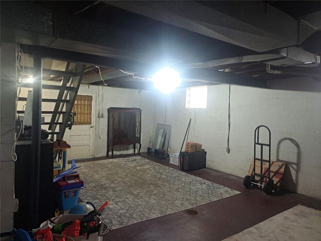 147 Taylor Run Rd, Carroll Twp, PA 15063