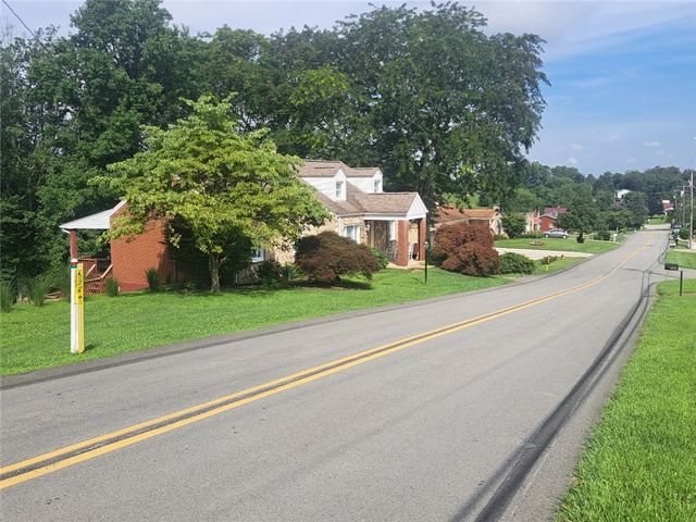 147 Taylor Run Rd, Carroll Twp, PA 15063