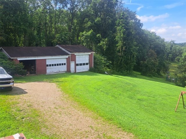 147 Taylor Run Rd, Carroll Twp, PA 15063