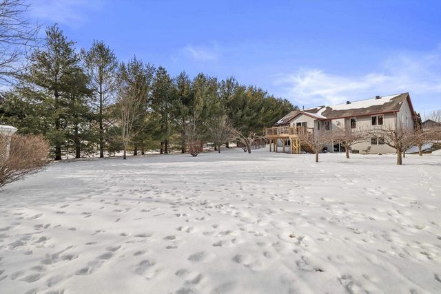 1523 Lena Lane, Fort Atkinson, WI 53538