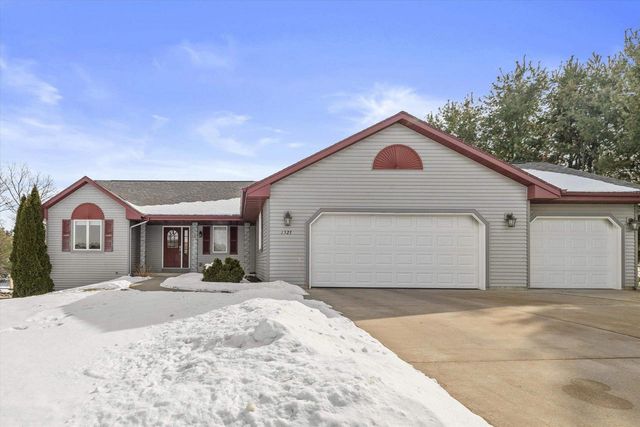 1523 Lena Lane, Fort Atkinson, WI 53538