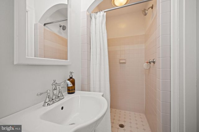 3701 JOCELYN ST NW, Washington, DC 20015