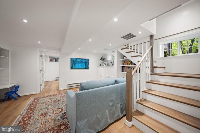 3701 JOCELYN ST NW, Washington, DC 20015