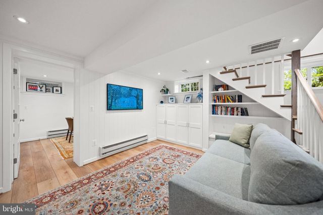 3701 JOCELYN ST NW, Washington, DC 20015