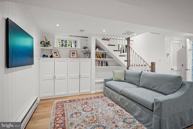 3701 JOCELYN ST NW, Washington, DC 20015