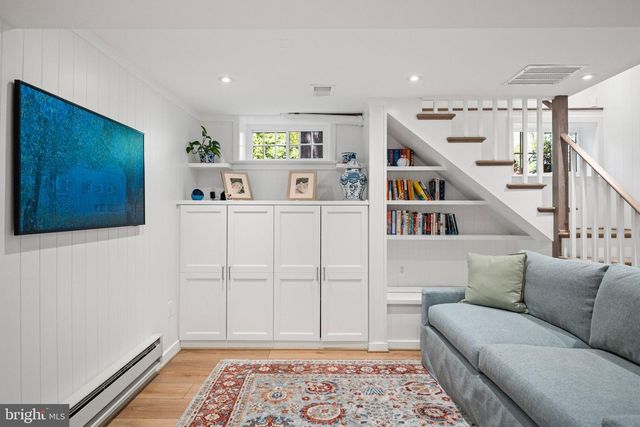 3701 JOCELYN ST NW, Washington, DC 20015