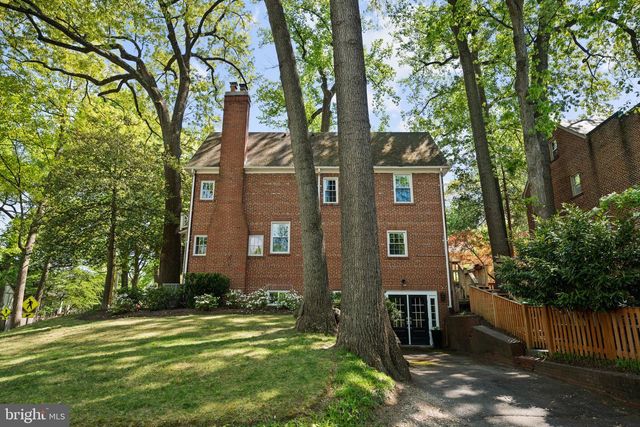 3701 JOCELYN ST NW, Washington, DC 20015