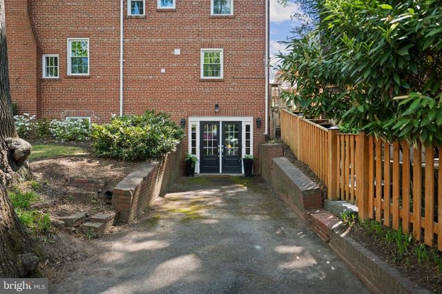 3701 JOCELYN ST NW, Washington, DC 20015