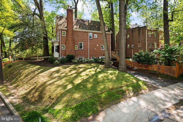 3701 JOCELYN ST NW, Washington, DC 20015