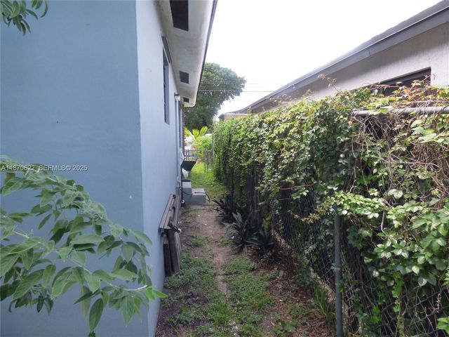 1321 NW 72nd Street, Miami, FL 33147