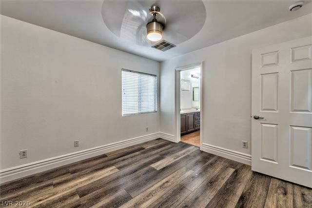 398 Blue Tee Court, Las Vegas, NV 89148