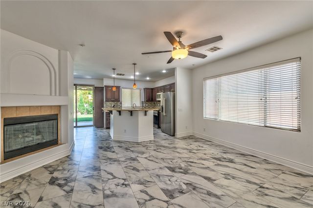 398 Blue Tee Court, Las Vegas, NV 89148